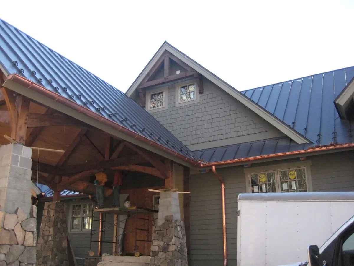 Craftsman Roofing team delivering quality roofing work in Belmont Center